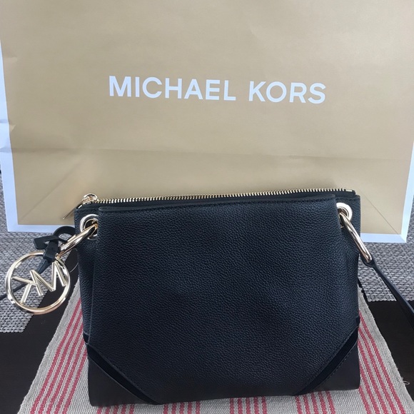 Michael Kors Crossbody - Picture 2 of 4